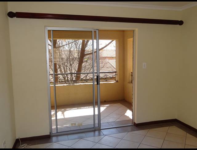 2 BEDROOM APARTMENT TO LET IN FAERIE GLEN